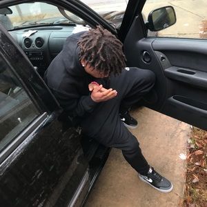 Meet your Posher, Robert